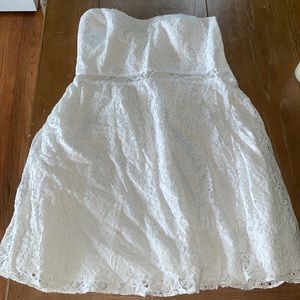 Lily Pulitzer Strapless white lace dress. Size L.